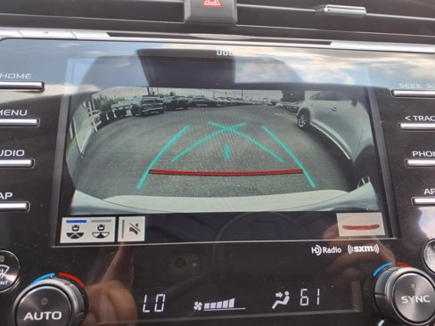Used 2019 Toyota Camry XLE image 29