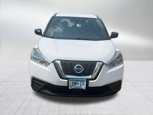 Used 2020 Nissan Kicks S image 6