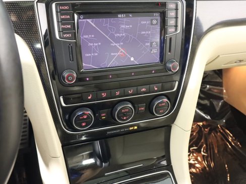 Used 2019 Volkswagen Passat 2.0T SE R-Line image 14