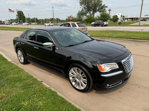 Used 2014 Chrysler 300 C w/ Beats Audio Group image 7