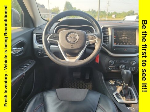 Used 2015 Jeep Cherokee Trailhawk w/ Cold Weather Group image 13