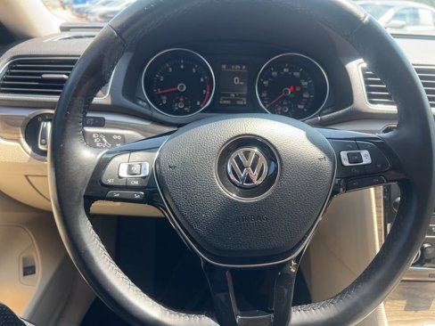 Used 2018 Volkswagen Passat 2.0T SE image 13