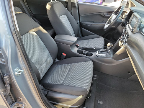 Used 2018 Hyundai Kona SEL image 16