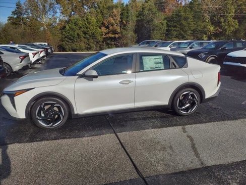 New 2025 Kia K4 EX image 3