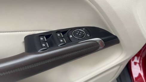 Used 2019 Lincoln MKC Premiere image 15