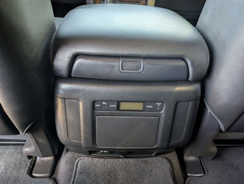 Used 2017 Nissan Armada SL image 11