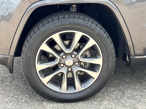 Used 2018 Jeep Grand Cherokee Overland image 25