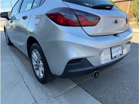 Used 2019 Chevrolet Cruze LT image 43