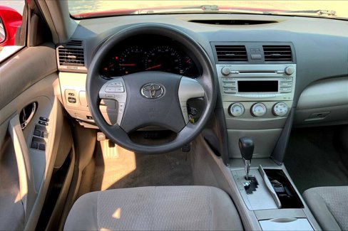 Used 2011 Toyota Camry LE image 5