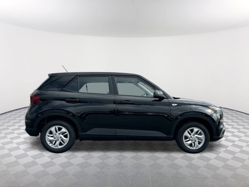 New 2026 Hyundai Venue SE image 4