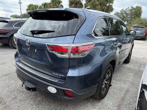 Used 2016 Toyota Highlander XLE image 5