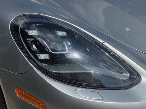 Used 2020 Porsche Panamera 4S image 11