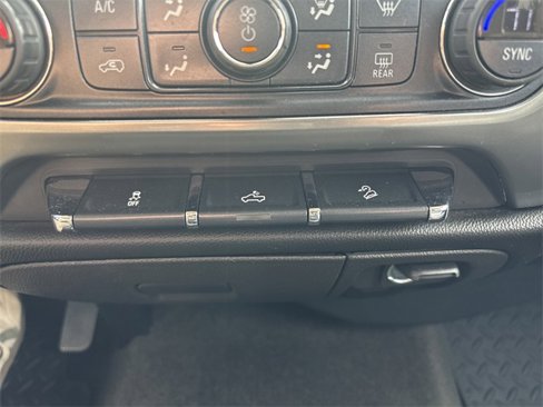 Used 2017 Chevrolet Silverado 1500 LT w/ All Star Edition image 33