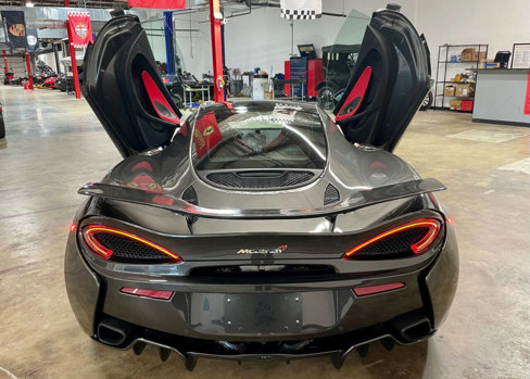 Used 2017 McLaren 570S image 35