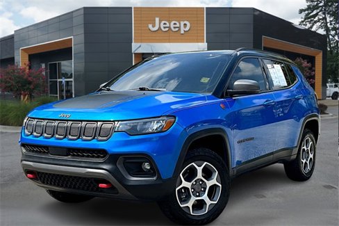 Used 2022 Jeep Compass Trailhawk image 1