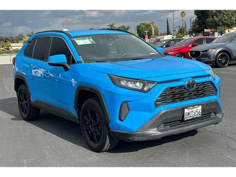 Used 2019 Toyota RAV4 LE image 7