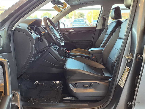 Used 2018 Volkswagen Tiguan SEL image 8