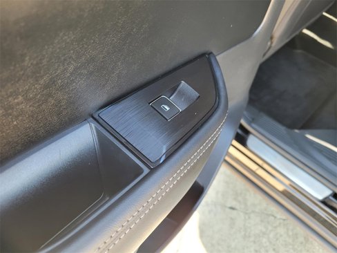 Used 2023 Nissan Rogue SL w/ SL Premium Package image 15