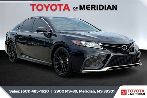 Used 2021 Toyota Camry XSE image 1