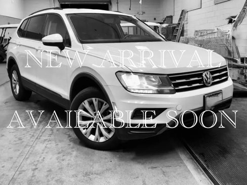 Used 2018 Volkswagen Tiguan S image 1