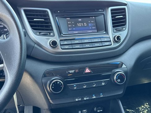 Used 2017 Hyundai Tucson SE image 20