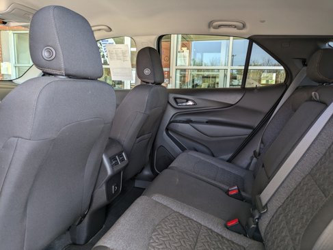 Used 2022 Chevrolet Equinox LT image 10