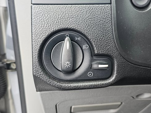 Used 2005 Ford Focus ZX5 Hatchback image 27