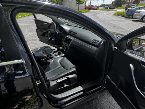 Used 2006 Volkswagen Passat Value Edition image 11