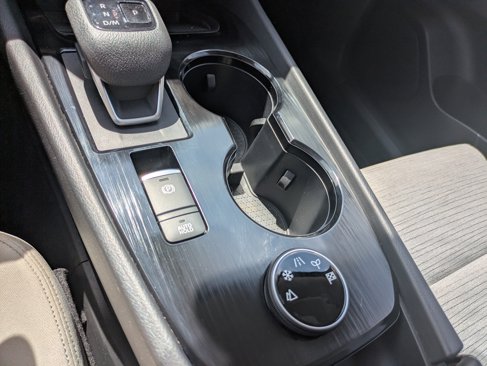 Used 2023 Nissan Rogue SV image 17