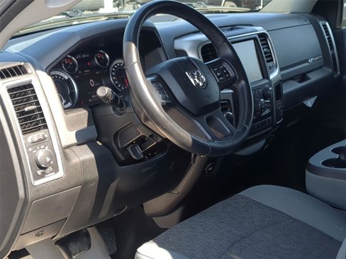 Used 2017 RAM 1500 Big Horn image 2
