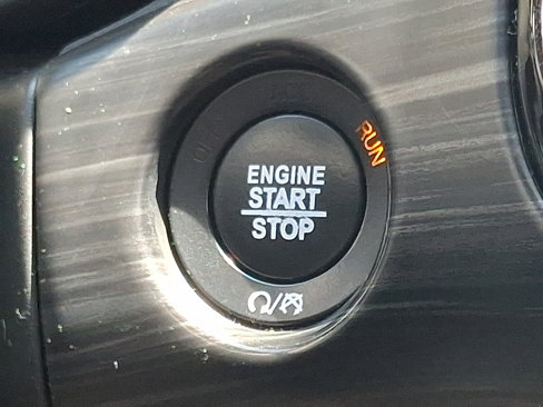 Certified 2019 Jeep Grand Cherokee Altitude image 22