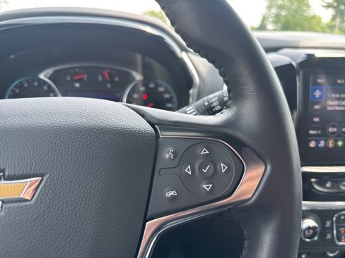 Used 2022 Chevrolet Traverse LT image 34