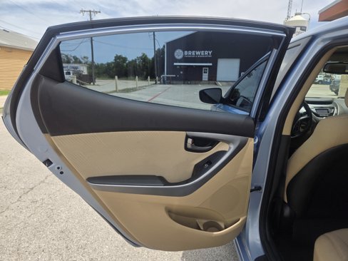 Used 2013 Hyundai Elantra GLS w/ Preferred Pkg image 6