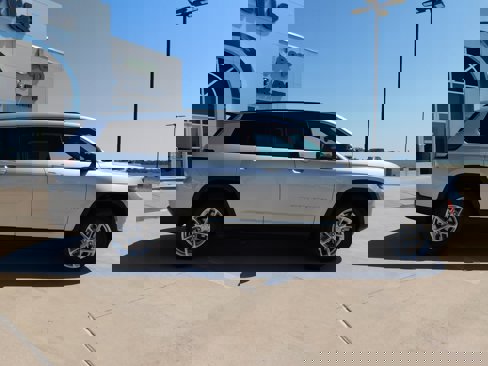 New 2025 Jeep Grand Cherokee L Laredo w/ Luxury Tech Group I image 7