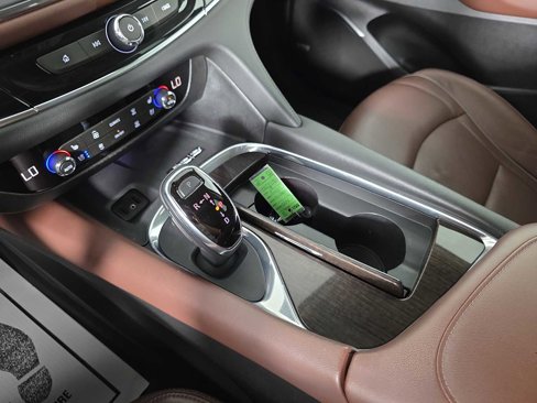 Used 2018 Buick Enclave Avenir w/ Avenir Technology Package image 20