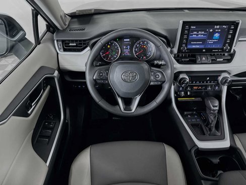 Used 2021 Toyota RAV4 XLE Premium image 20
