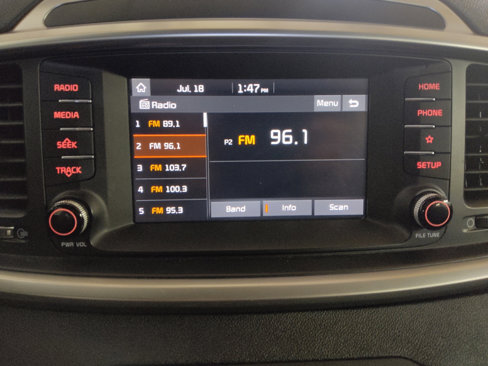 Used 2020 Kia Sorento S image 25