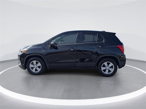 Used 2020 Chevrolet Trax LS w/ Tint and Cruise Package image 5