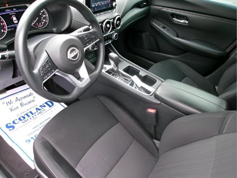 Used 2024 Nissan Sentra SV image 12