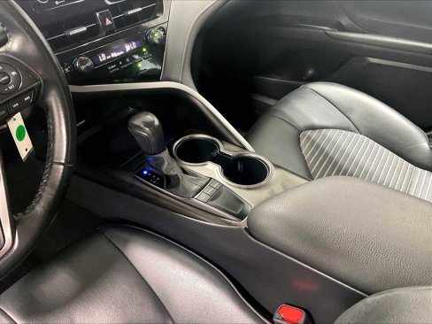 Used 2023 Toyota Camry SE image 20