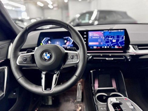 Used 2025 BMW X1 xDrive28i image 11