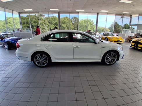 Used 2017 Volkswagen Passat 1.8T R-Line image 6