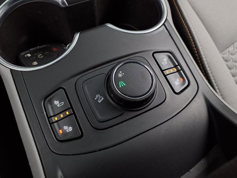 Used 2019 GMC Terrain SLE w/ Driver Convenience Package image 12