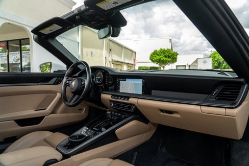 Used 2022 Porsche 911 Carrera image 25