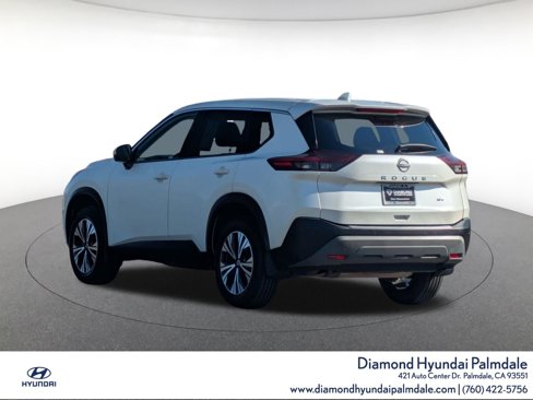 Used 2021 Nissan Rogue SV image 5