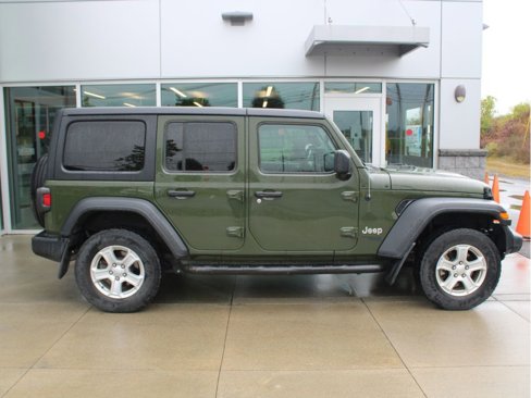 Used 2021 Jeep Wrangler Unlimited Sport image 3