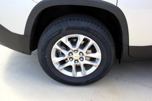 Used 2021 Chevrolet Traverse LS image 29