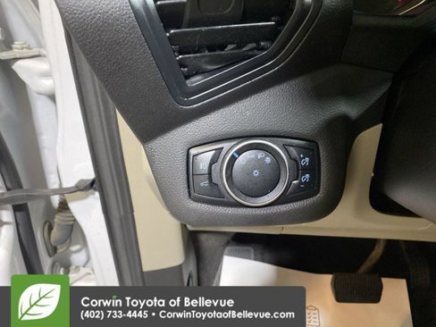 Used 2017 Ford Escape SE image 19