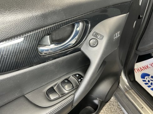 Used 2018 Nissan Rogue SL image 14
