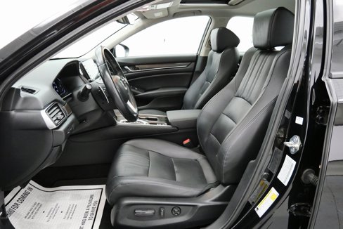 Used 2020 Honda Accord Touring image 12